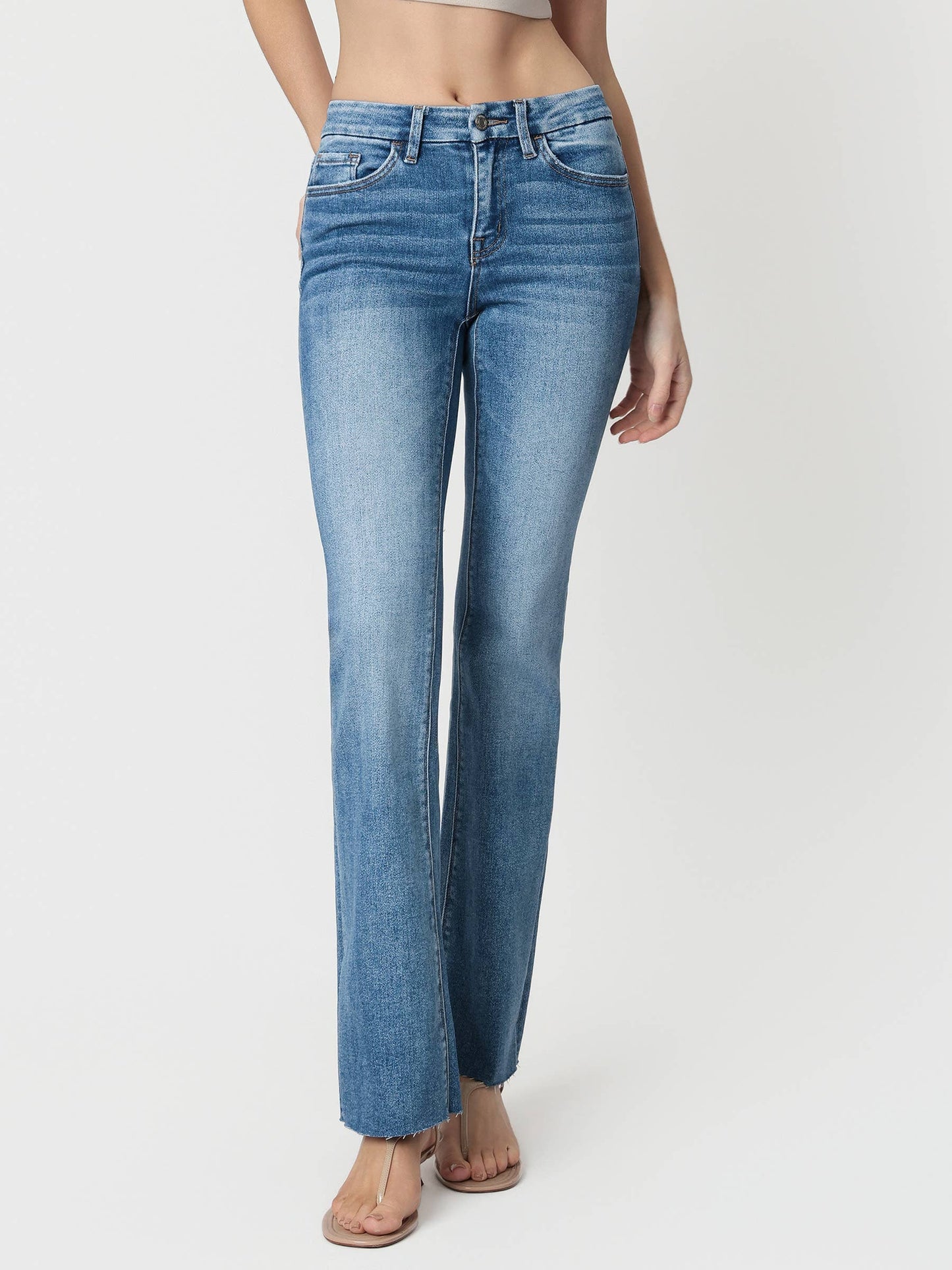 MID RISE SEAMLESS WAISTBAND BOOTCUT JEANS T6217